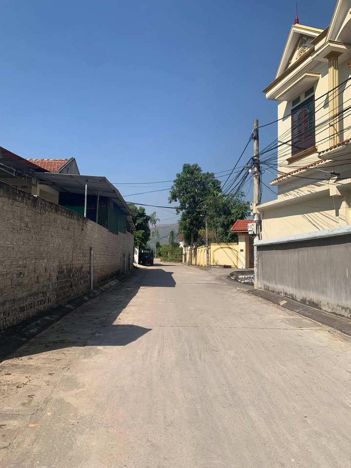 Lô đất đẹp tại khu Quang Trung, Uông Bí 104.8m² giá 1.2 tỷ - Cơ hội vàng cho đầu tư!