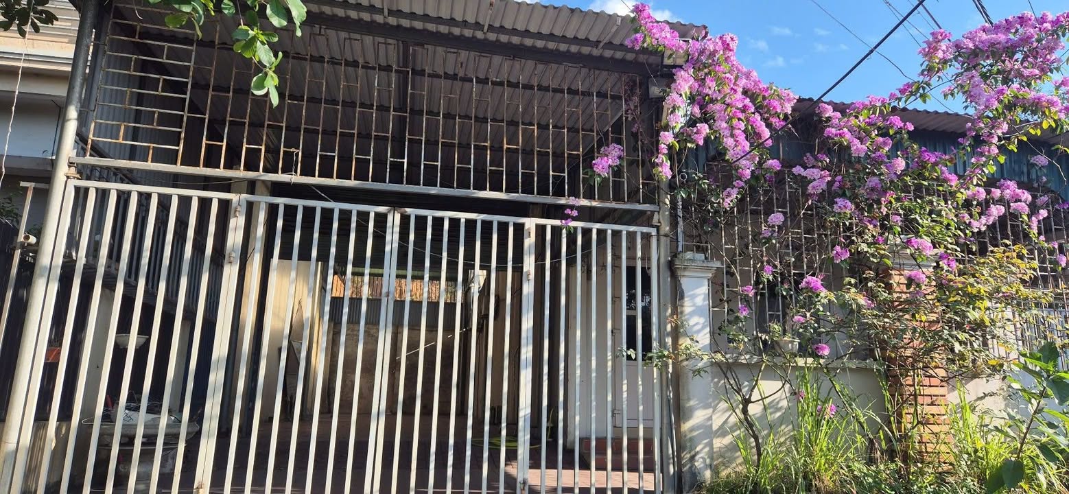 Nhà cấp 4 cho thuê tại Cẩm Thủy 200m² - Tiện nghi đầy đủ, sân rộng thoáng mát