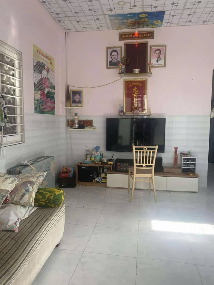 Nhà cấp 4 và 6 phòng trọ tại Rạch Giá 200m² giá 2.35 tỷ - Đầu tư sinh lời ngay!