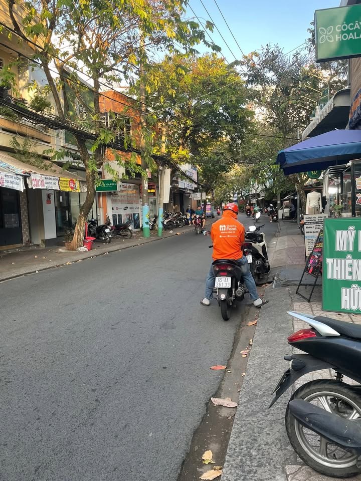 Cho thuê mặt bằng kinh doanh quận Ninh Kiều 49m² giá 13 triệu - Mặt tiền đường Nguyễn Việt Hồng!