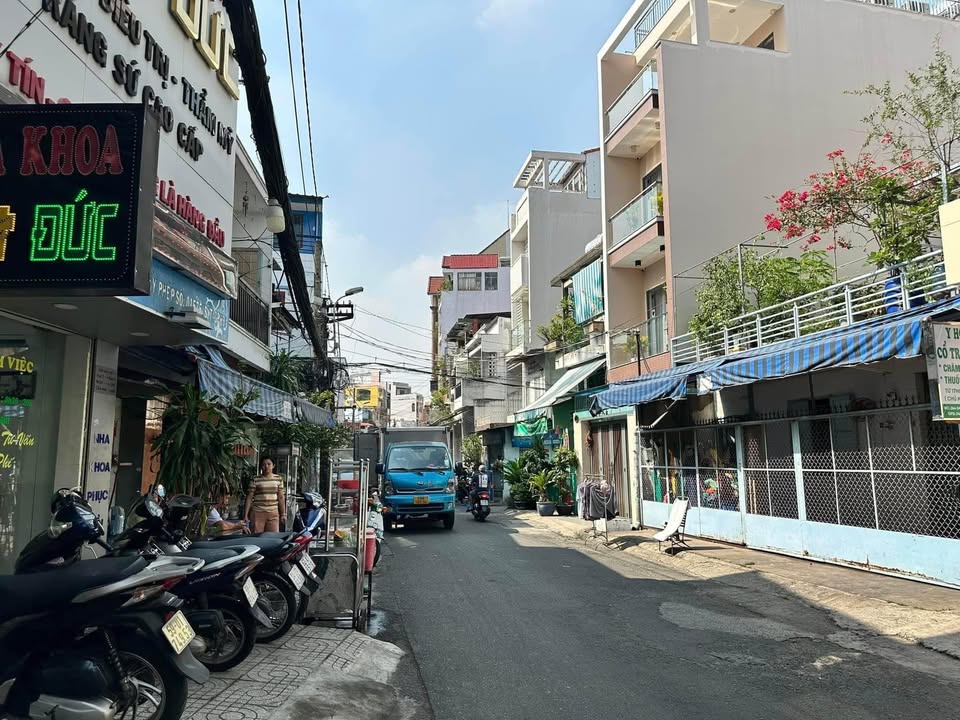 Bán gấp FrontHouse 76m² Đội Cung, Quận 11 chỉ 13 tỷ - Đầu tư sinh lời cao!