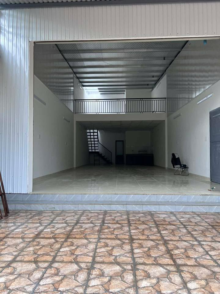 Nhà nguyên căn cho thuê mới xây tại Hẻm 128 Đồng Khởi, 81m² - Gác lửng tiện lợi!