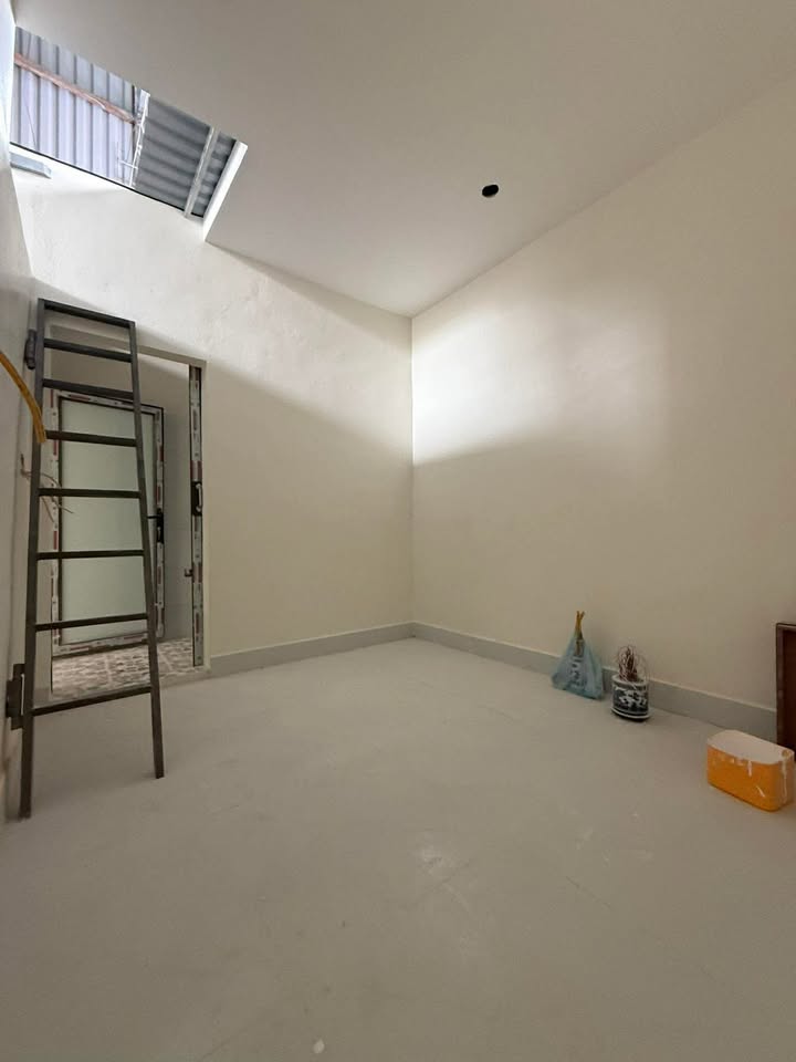 Bán nhà 1,5 tầng ngõ Giải Phóng, 43m² giá 1.45 tỷ - Vị trí đẹp, về ở ngay!