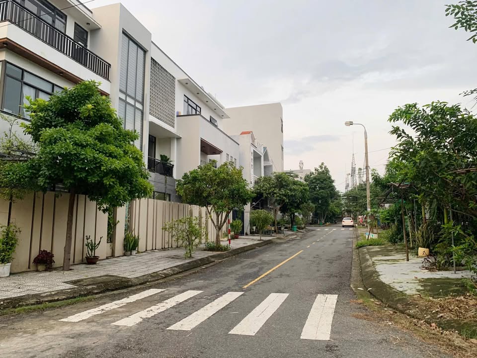 Đất Mỹ An Đà Nẵng 91,6m² giá 9 tỷ - Tặng dãy trọ thu nhập 13 triệu/tháng!