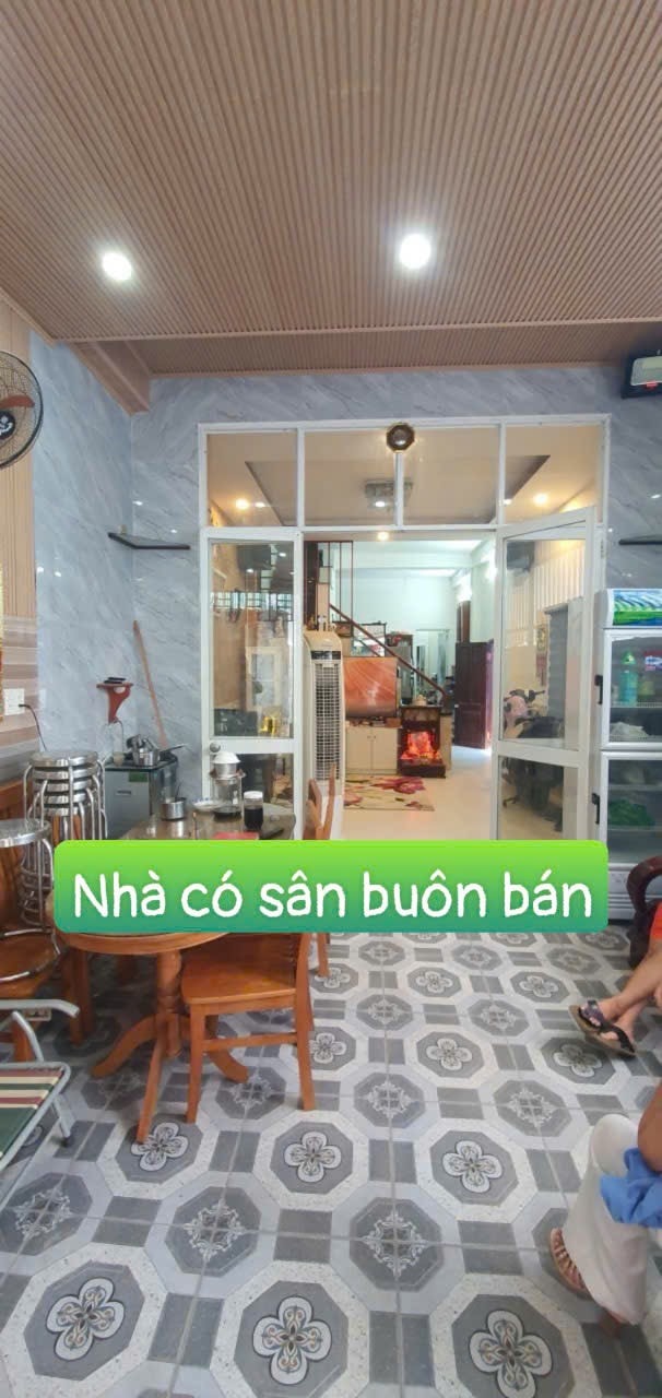 Nhà 2 tầng Cù Chính Lan Đà Nẵng 72m² giá 5.4 tỷ - Mặt tiền kiệt thoáng mát!