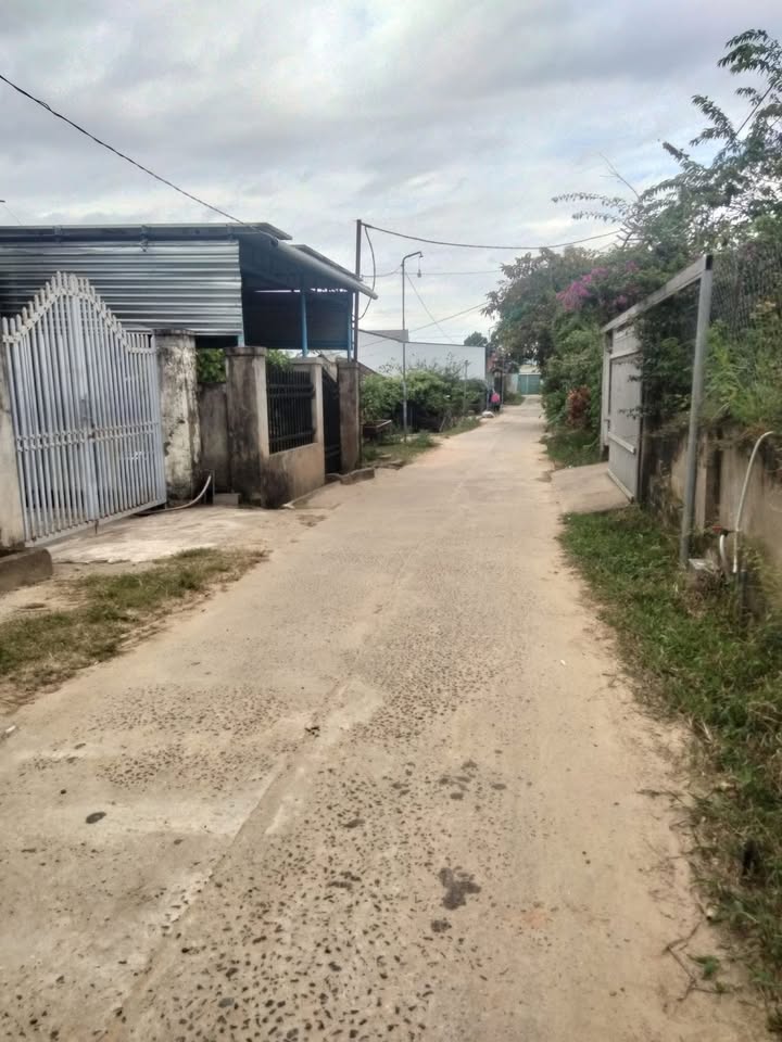 Nhà đất thôn 3, xã Liên Sơn, huyện Lăk - Diện tích 180m² giá 1.3 tỷ - Đầy đủ công năng!