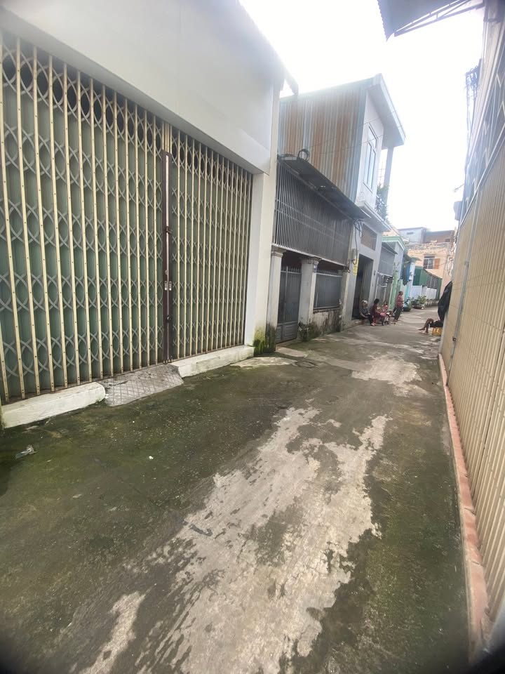 Nhà phố hẻm 303 Phan Bội Châu, Tân Tiến 50m² giá chỉ 2.25 tỷ - Phù hợp cho gia đình trẻ!