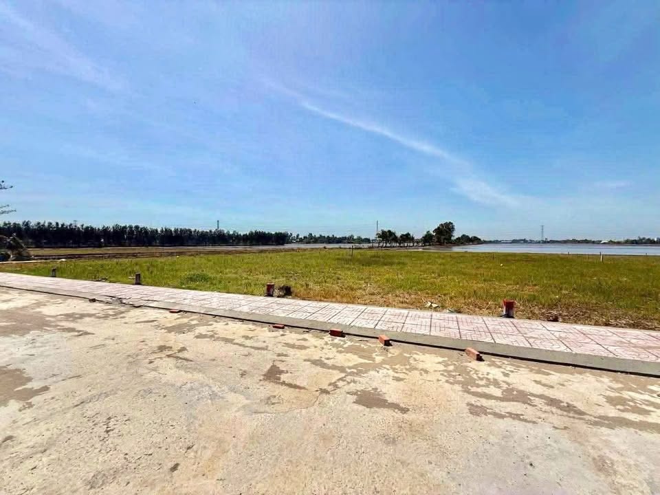 Đất nền Thạnh Lộc, Châu Thành 173m² giá 500 triệu - Mặt tiền sông thoáng mát!