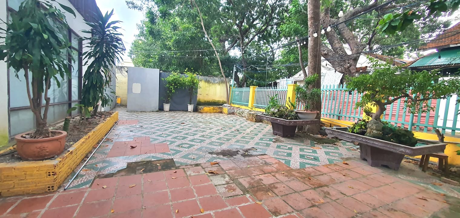 Cho thuê nguyên khuôn viên nhà hàng tại Nha Trang 800m² - Kinh doanh tự do ngay lập tức!