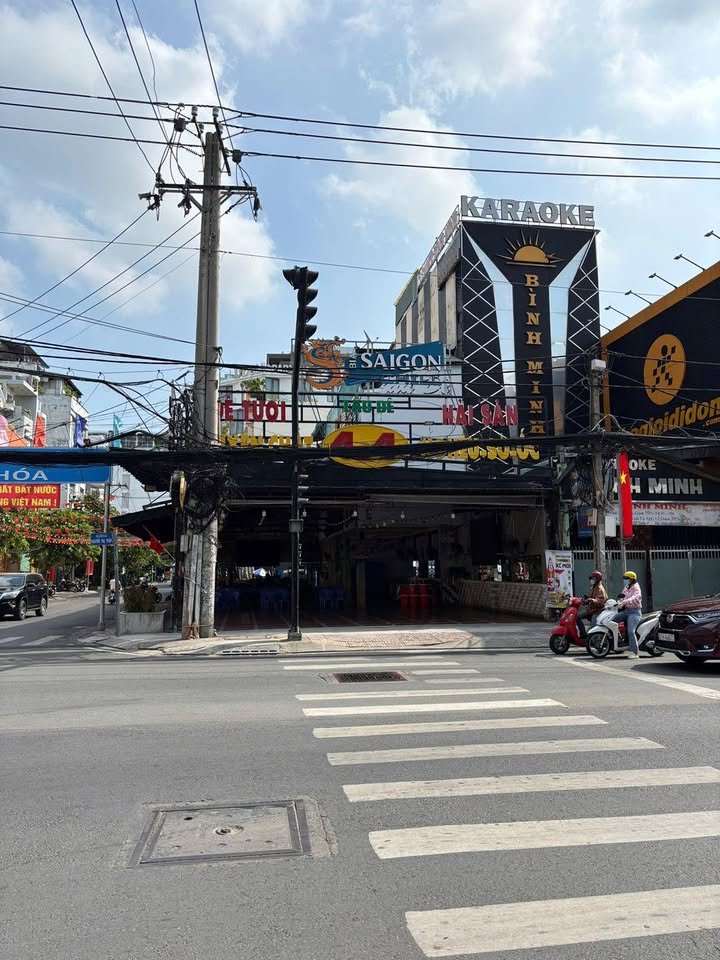 Nhà mặt tiền 432 Nguyễn Thị Thập, Tân Quy, Quận 7 - Pháp lý rõ ràng, giá tốt!