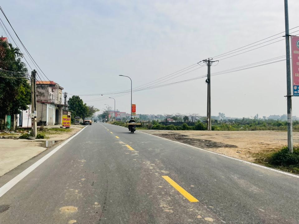 Đất nền góc Thôn Làng, Đông Xuân, Sóc Sơn 200m² giá chỉ 3 tỷ - Đầu tư sinh lời ngay!