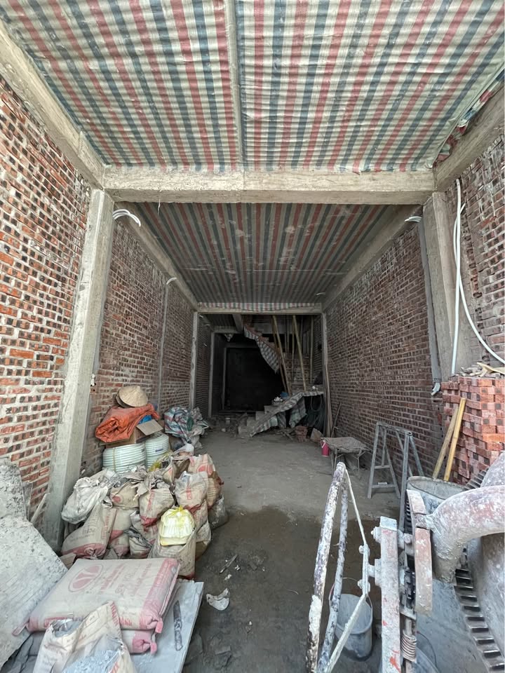 Nhà xây thô đường Quảng Xá, phường Đông Vệ 72m² giá 2 tỷ - Cơ hội đầu tư hấp dẫn!