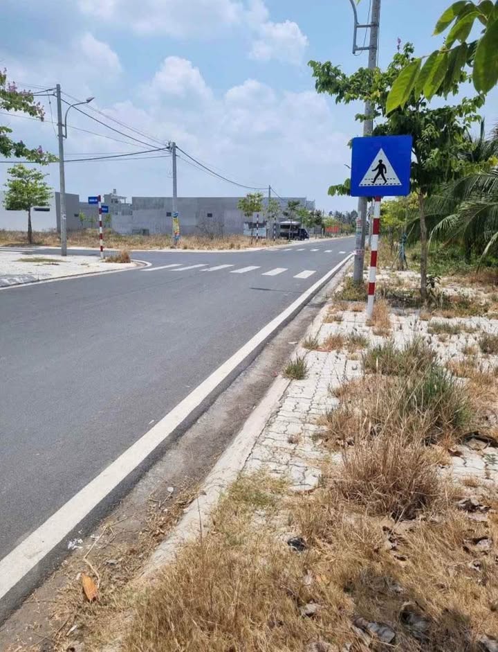 Đất nền tái định cư KCN Phú Thuận, Bến Tre 120m² - Sổ đỏ chính chủ, Gía chỉ 690 triệu!