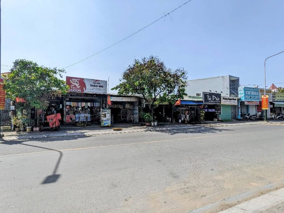 Bán lô đất 2 mặt tiền Trần Hưng Đạo & Hoàng Hoa Thám, TP Dĩ An, 1.819m² chỉ 68 tỷ - Cơ hội đầu tư đắc địa!