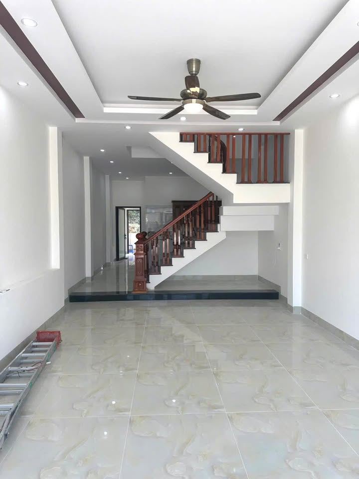 Nhà 2 tầng mới xây đường DH16, Lào Cai 103m² giá 2.75 tỷ - Thiết kế hiện đại, đầy đủ tiện ích!