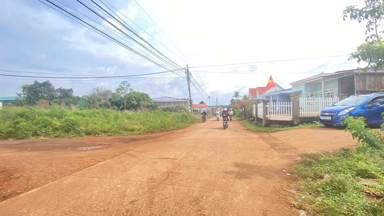 Đất góc 2 mặt tiền hẻm cấp 1 Tỉnh Lộ 8, gần KCN Tân An - 2.25 tỷ