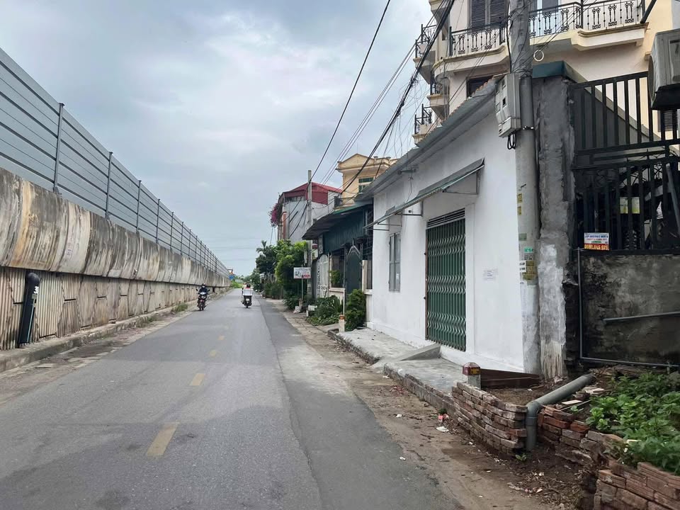 Nhà mặt tiền kinh doanh đường Tự Khoát, Ngũ Hiệp, Thanh Trì, Hà Nội 30m² giá 3 tỷ - Đầu tư sinh lời ngay!