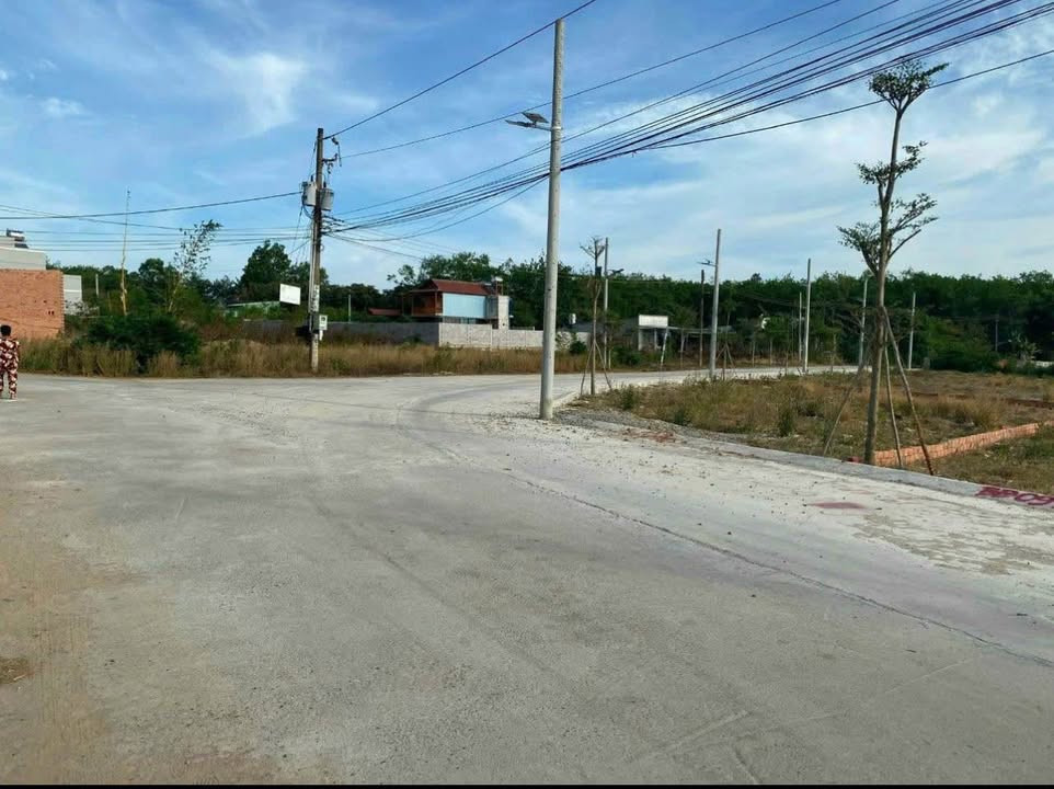 Đất nền khu phố Suối Nhum, Phường Hắc Dịch 140m² giá 1.05 tỷ - Sổ hồng chính chủ!