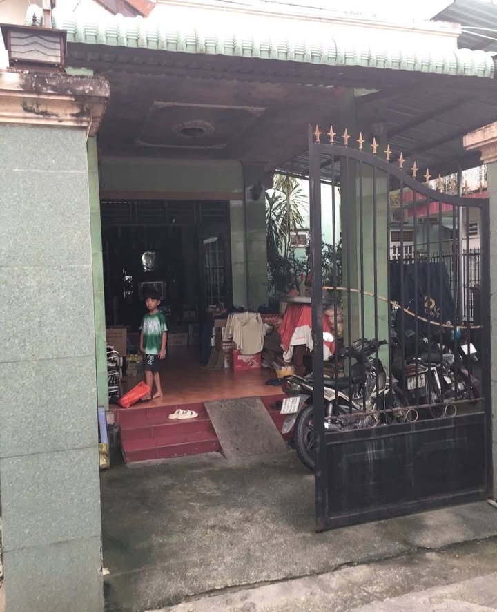 Bán nhà cấp 4 Phú Cường, Thủ Dầu Một, 275m² - Giá chỉ 4 tỷ, cơ hội hiếm có!