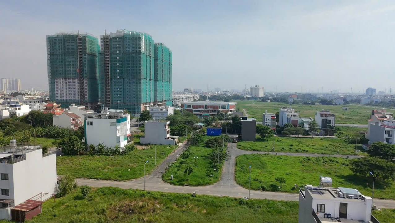 Đất mặt tiền Nguyễn Văn Kỉnh Thủ Đức 134m² giá 32.4 tỷ - Cơ hội đầu tư sinh lời!