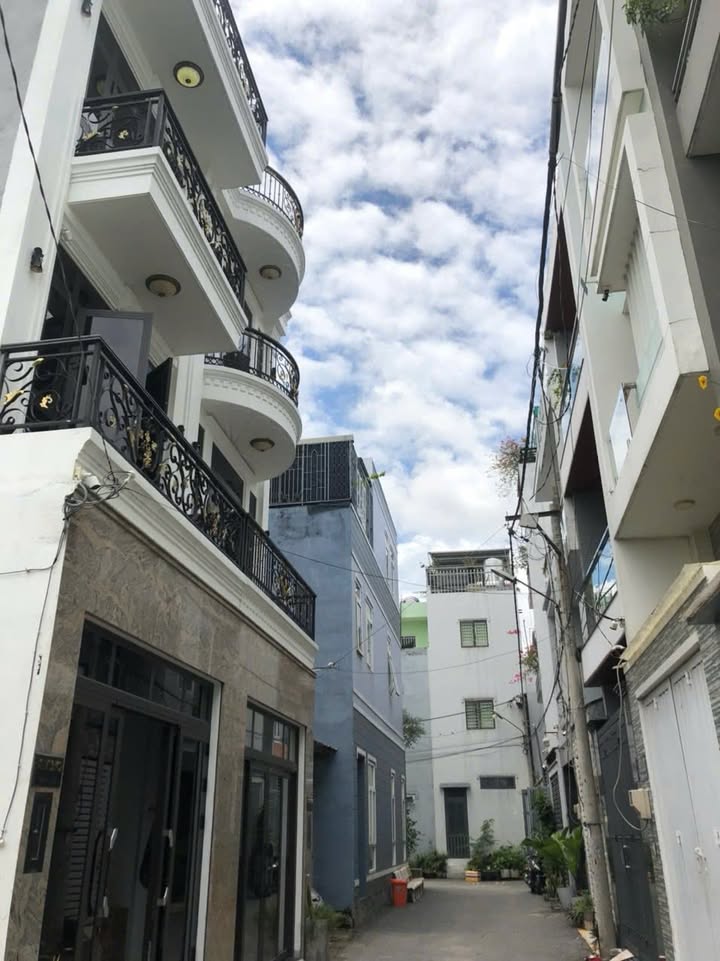 Đất nền Trường Thọ Thủ Đức 165m² giá 10 tỷ - Vị trí đắc địa gần Metro