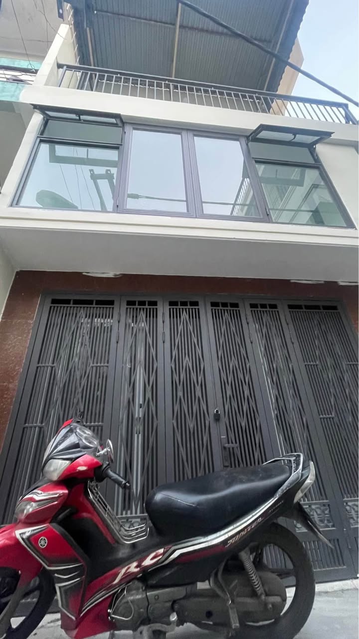 Nhà 3 tầng ngõ 38 An Đà, Hải Phòng 32m² chỉ 2.5 tỷ - Ô tô tránh nhau thoải mái!