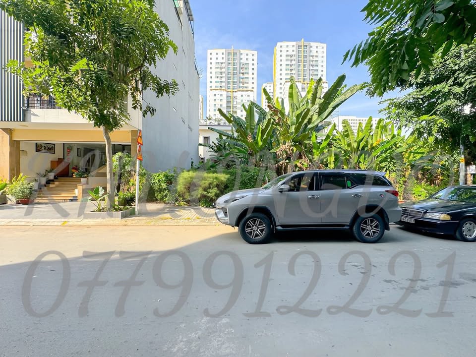 Đất mặt tiền đường số Quận 7, 133m² giá 16.8 tỷ - Đầu tư sinh lời tại Phú Mỹ Hưng!