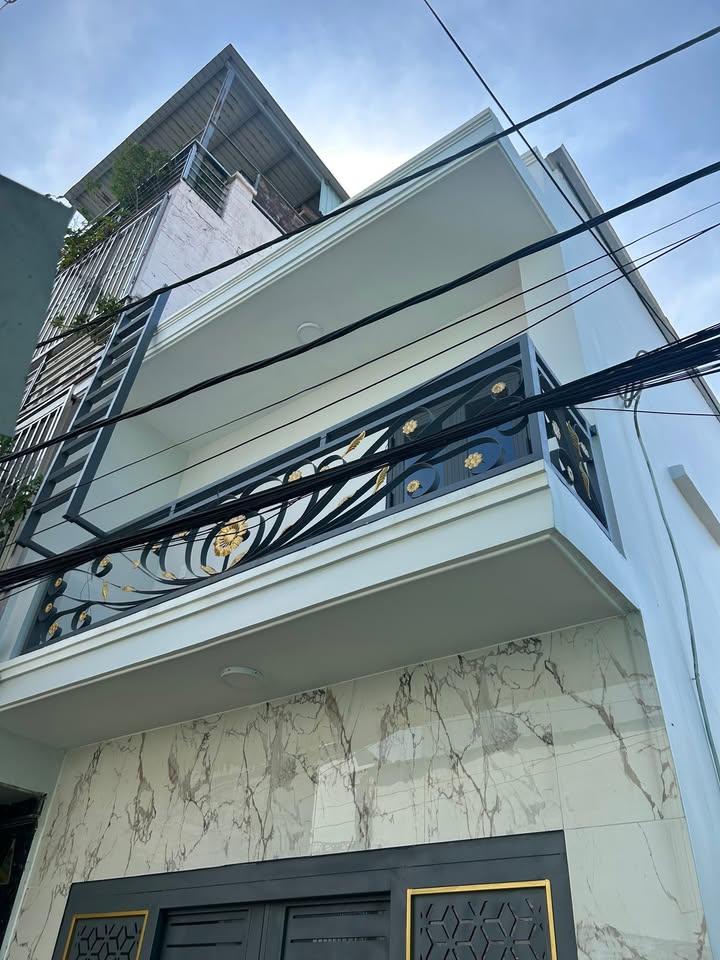 Nhà bán đường Lưu Hữu Phước, P15, Q8 24m² giá 2.55 tỷ - Sổ hồng chính chủ!