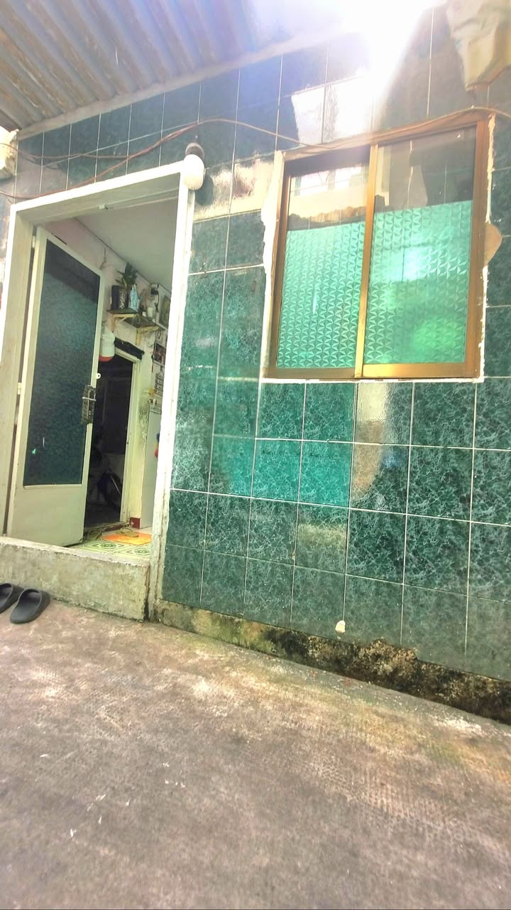 Nhà Hòa Hưng Quận 10, Diện tích 70m² giá 5 tỷ - Vị trí siêu đẹp, tiện ích đầy đủ!