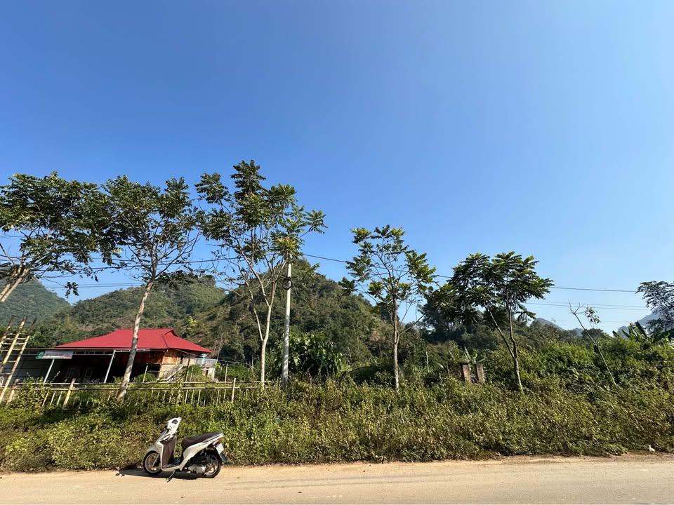 Đất thổ cư Chiềng Ngần 10m² giá 1 tỷ - Sổ đỏ chính chủ, đầu đường đôi!