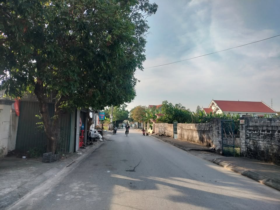 Đất nền Quảng Cư, Sầm Sơn 108m² giá 1.9 tỷ - Cách biển chỉ 300m!