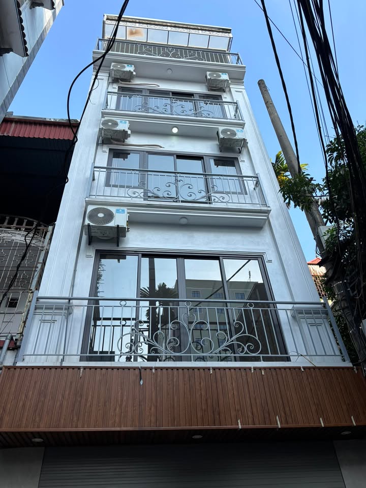 Nhà Tây Mỗ 35m² - 6 Tầng - Lô Góc - Ô Tô Tránh - Giá Nhỉnh 7 Tỷ