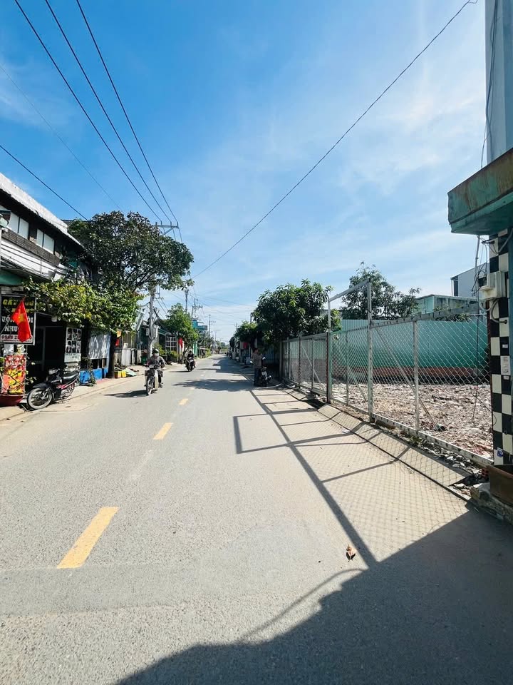 Bán đất mặt tiền Thạnh Lộc 41, Quận 12, 97.3m² - Vị trí đẹp, phong thủy tốt!