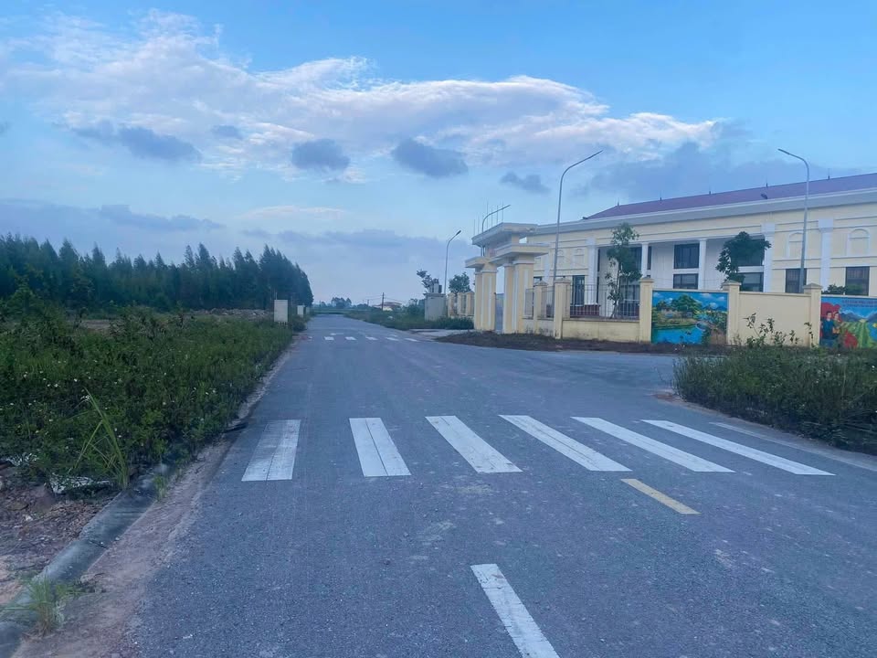 Đất nền Xuân Phú 90m² giá 2 tỷ - Cơ hội đầu tư hấp dẫn!