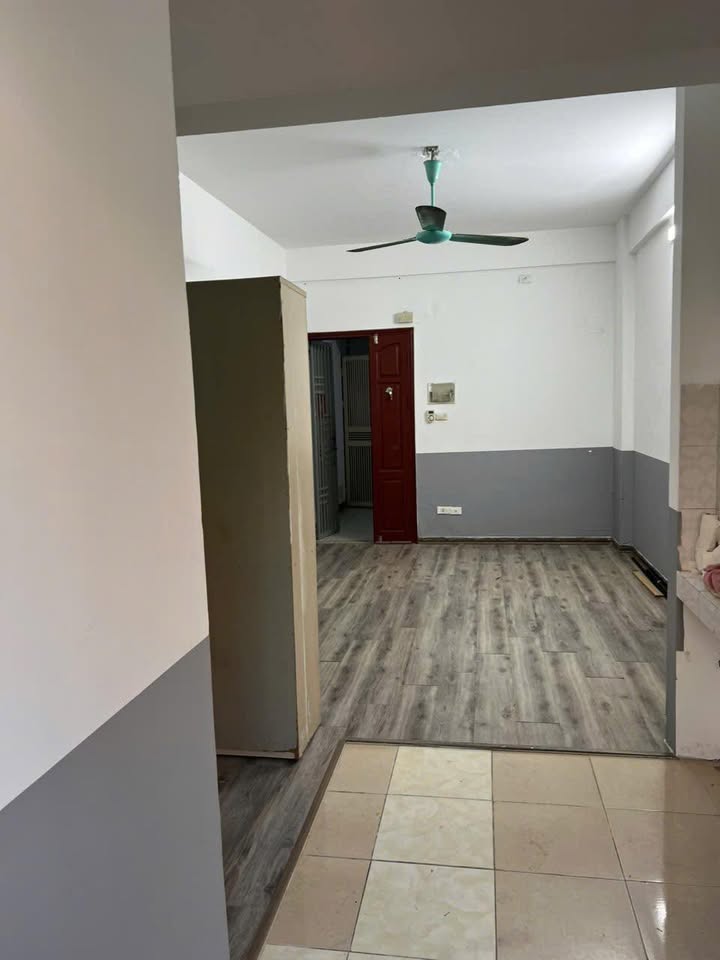 Căn hộ A6 Nam Trung Yên 45m² giá chỉ 7.5 triệu - Vào ở ngay!