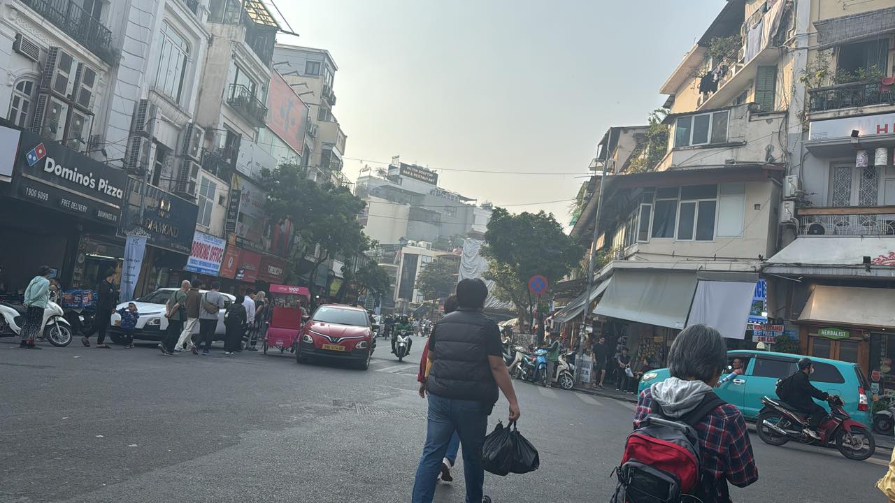 Nhà mặt phố Hàng Gai, quận Hoàn Kiếm, 2020m² giá 1.65 tỷ - Vị trí đắc địa gần hồ