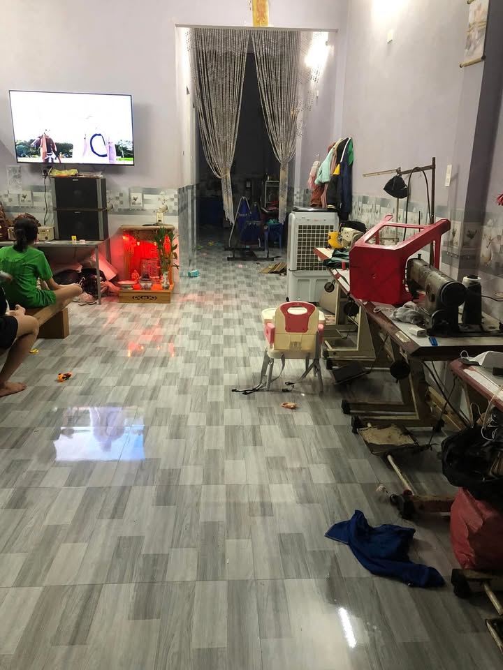 Nhà mặt tiền Đô Đốc Mưu, Phú Phong, 100m² giá 1 tỷ - Kinh doanh thuận lợi!