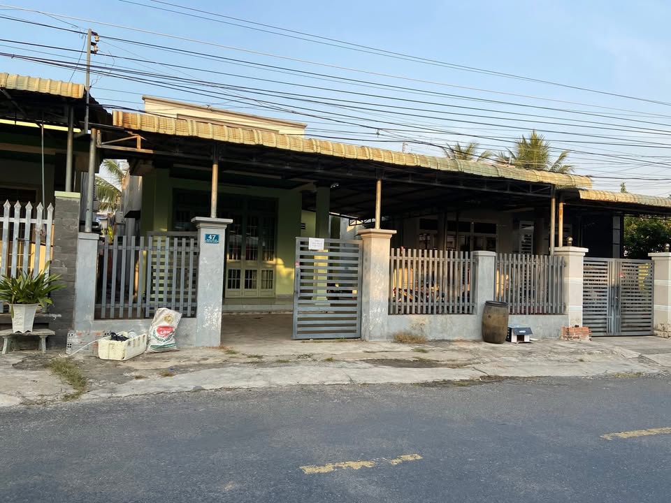 Nhà nguyên căn phường Bình Minh, Tây Ninh 290m² giá 3 triệu - Thuận tiện cho gia đình thuê dài hạn!