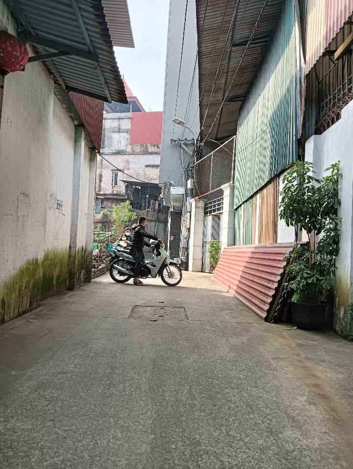 Nhà 4 tầng Hương Mạc, Từ Sơn 109.9m² giá chỉ 3.x tỷ - Chủ cần bán gấp!