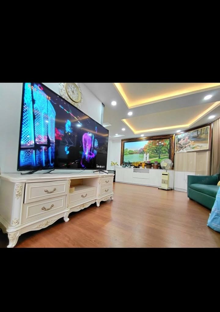 FrontHouse Lý Thường Kiệt Q10 30m² giá 6.15 tỷ - Kinh doanh sầm uất ngay!