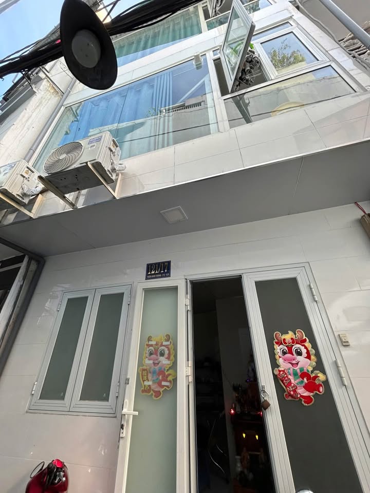 Nhà phố Trần Bình Trọng, Q5, 16m² giá 2.88 tỷ - Thiết kế hợp lý, không ngập nước!