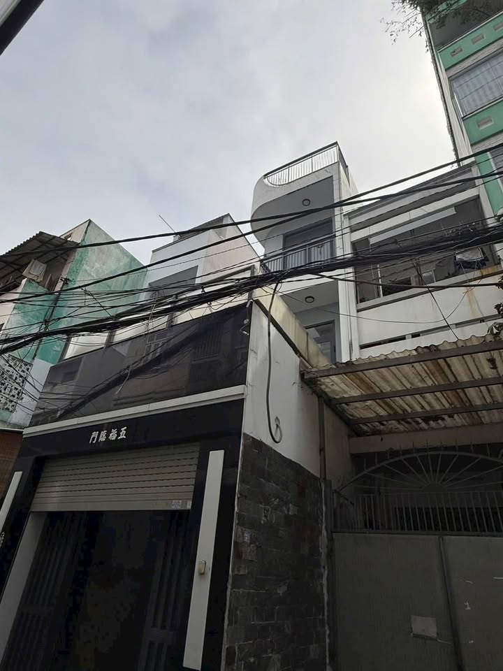 Nhà riêng đường Sư Vạn Hạnh, quận 5, diện tích 52m² giá 7.98 tỷ - Hẻm xe hơi thông thoáng!