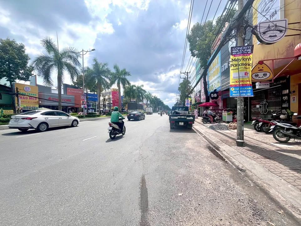 Bán Nhà Mặt Tiền Đường 3/2, Quận Ninh Kiều, Cần Thơ - Diện Tích 383m², Thu Nhập 51 Triệu/tháng!