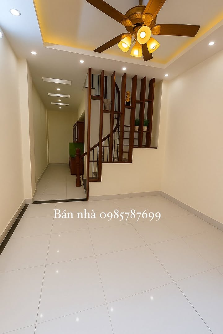 Nhà phố Dương Nội 32m² giá 5 tỷ - Lô góc, ô tô vào tận cửa!