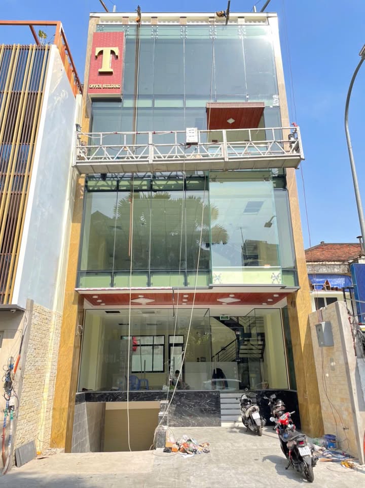 Cho thuê tòa nhà văn phòng Nguyễn Văn Thủ, Quận 1 - Diện tích 88m², Vị trí đắc địa!