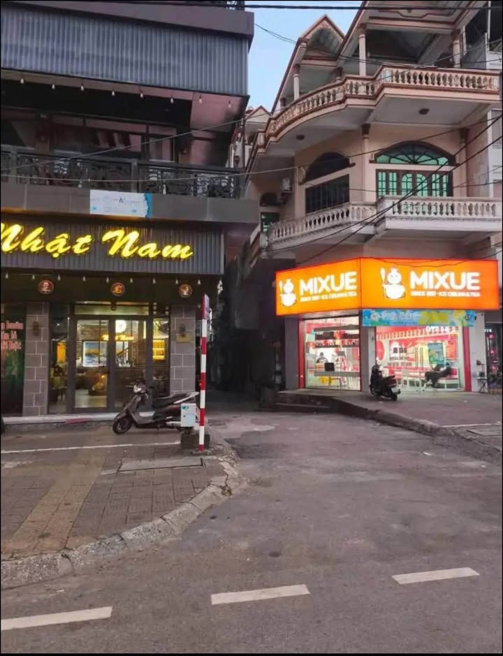 Nhà riêng Cẩm Tây 89m² giá 1.8 tỷ - Sổ đỏ chính chủ, gần chợ!