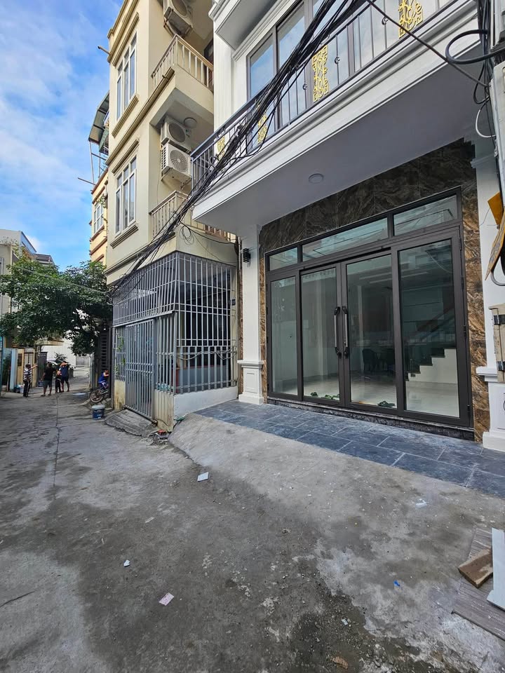 Nhà 4 tầng Trần Hưng Đạo, Hạ Long 54m² giá 3 tỷ - Đường ô tô rộng rãi, tiện di chuyển!