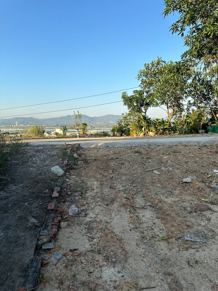 Đất nền khu 3 Hà Khẩu 91m² giá 11 tỷ - Phong thủy tốt, view biển!
