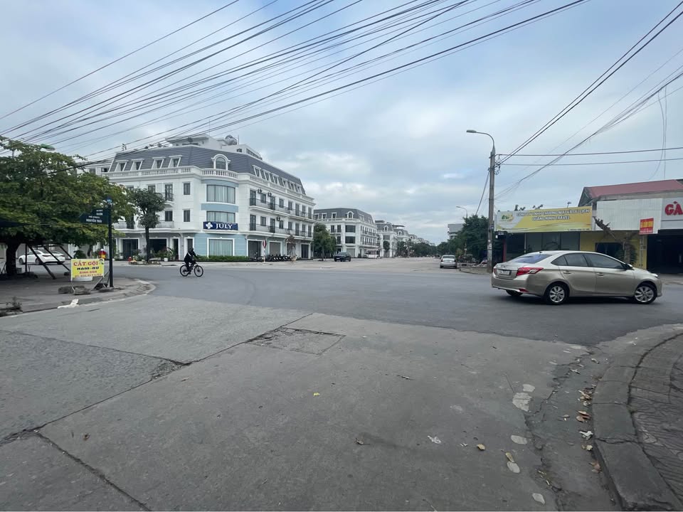 Lô đất biệt thự Cẩm Bình 200m² giá 5.8 tỷ - Đầu tư sinh lời ngay hôm nay!