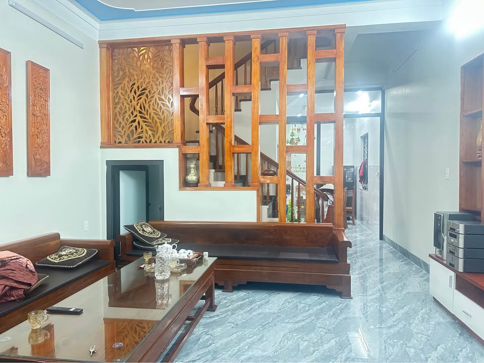 Nhà riêng Phường Việt Hưng Hạ Long 85m² giá 3 tỷ - Sẵn sàng vào ở ngay!